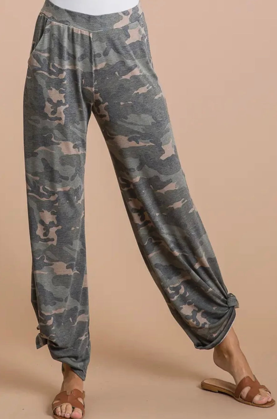 Side Slit Knot Pants- Camo