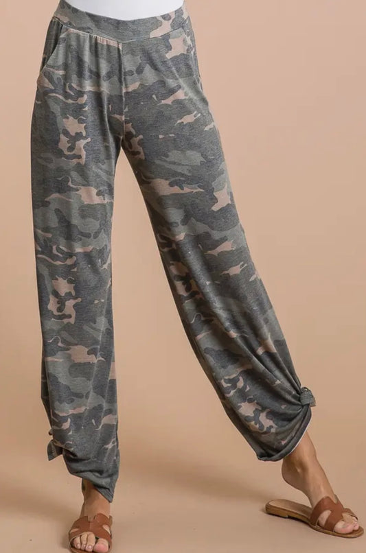 Side Slit Knot Pants- Camo